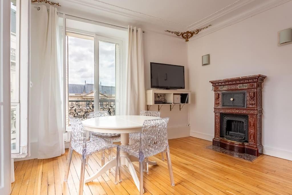 Le Marais, Fantastic View On Archives Nationales Apartment Paris Exterior photo